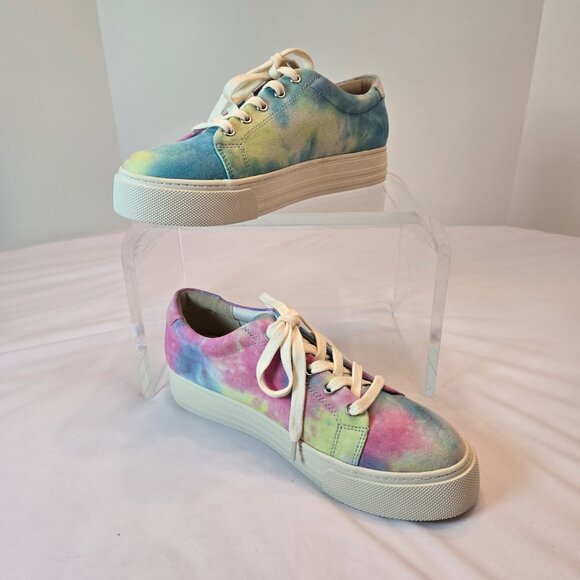 BC Women's Support Sneakers /Lace Up Sneakers Sz: 7 Blue Tye Die - Picture 1 of 12